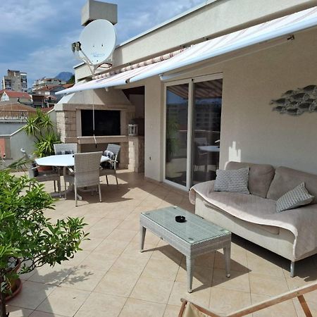 Ferienwohnung Happy Basset Terrace Makarska Exterior foto