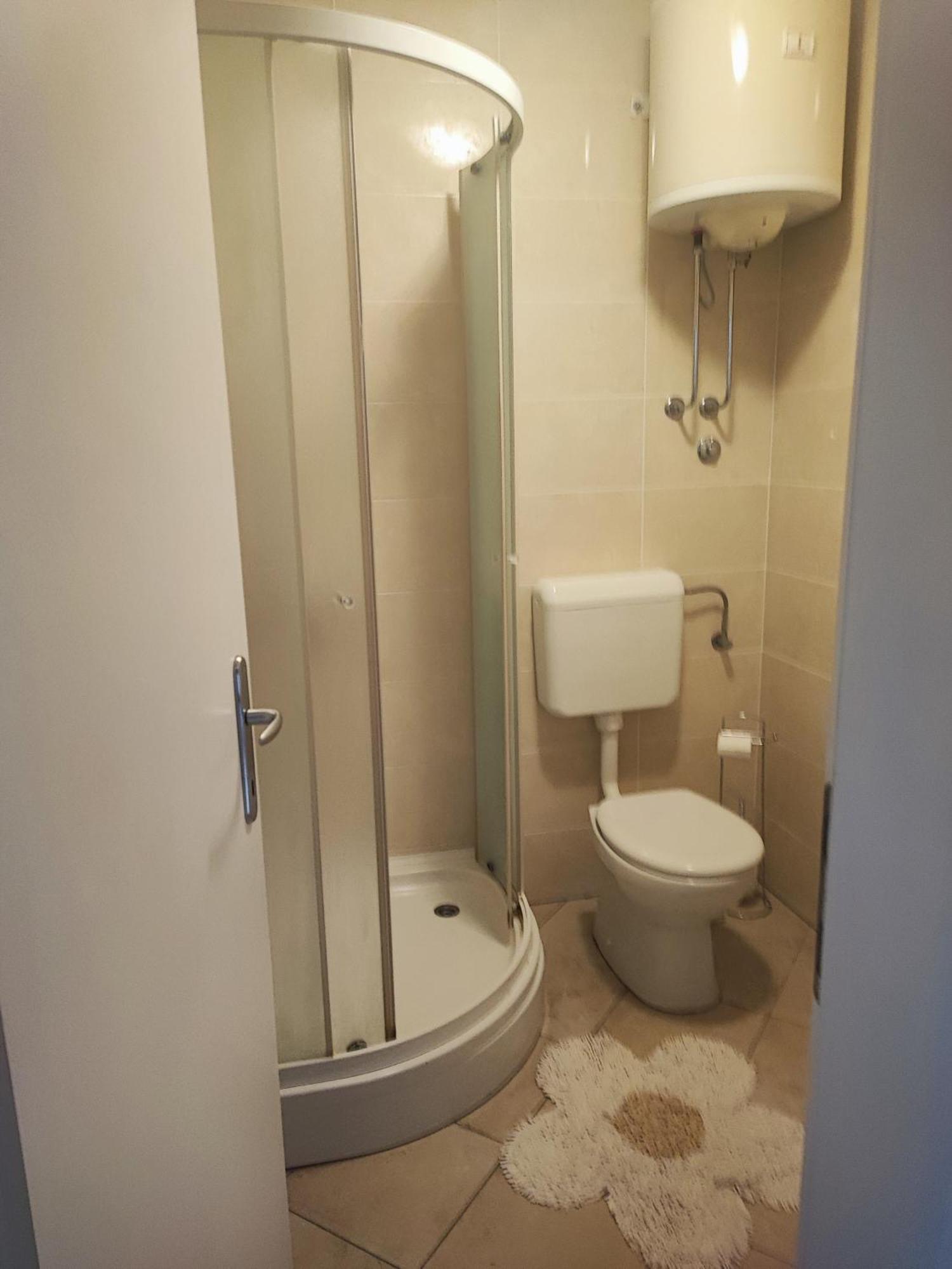Ferienwohnung Happy Basset Terrace Makarska Exterior foto