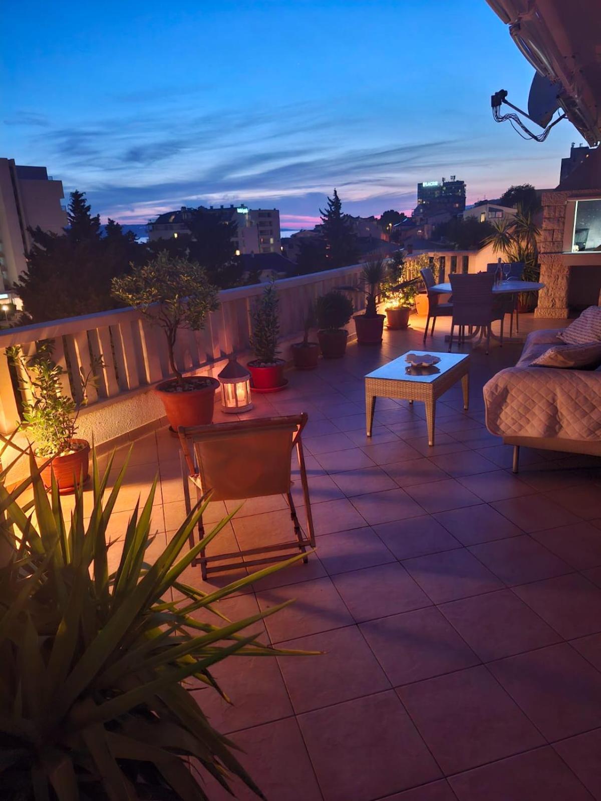 Ferienwohnung Happy Basset Terrace Makarska Exterior foto